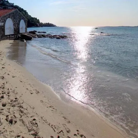 Plage De Saint Clair * لو لا فاندو